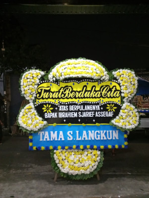 Papan Bunga Duka di Sumberwringin